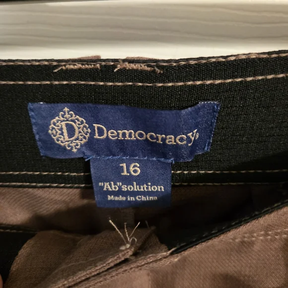 Democracy Wide Leg Women’s Pants in Brown - Picture 4 of 6